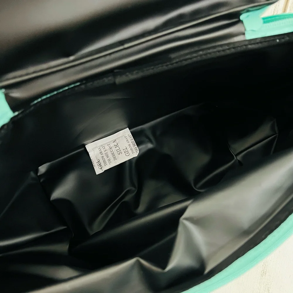 VS PINK Soft Cooler Bag - Picture 8 of 12